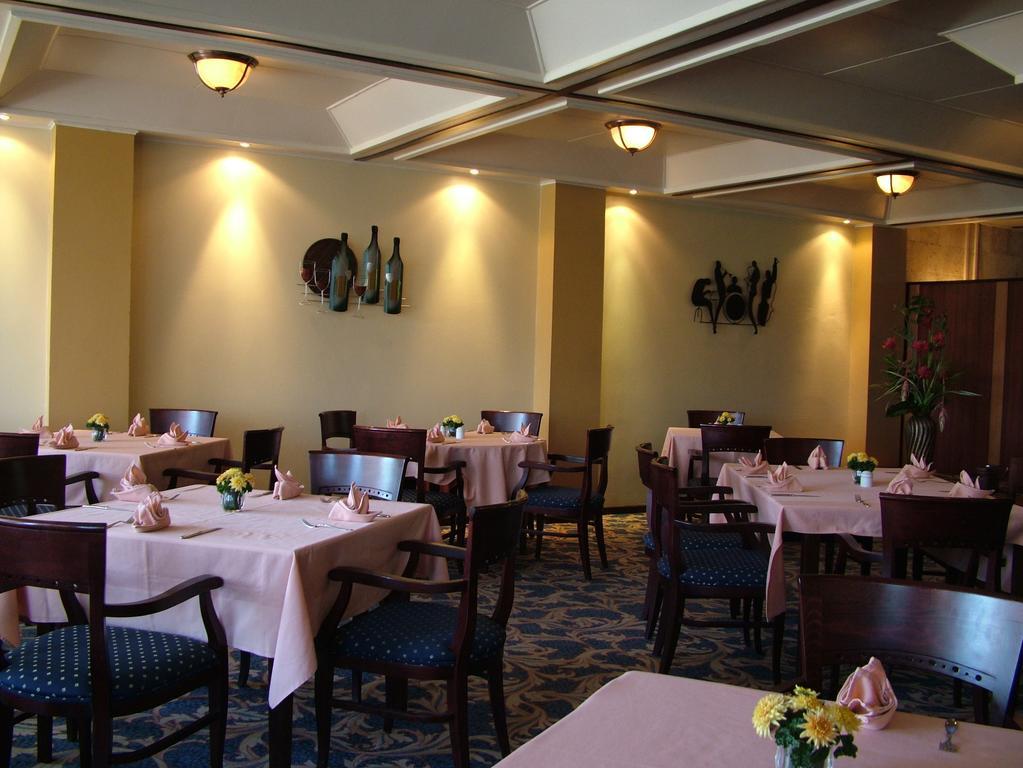 Ambassador Hotel & Casino Paramaribo Luaran gambar