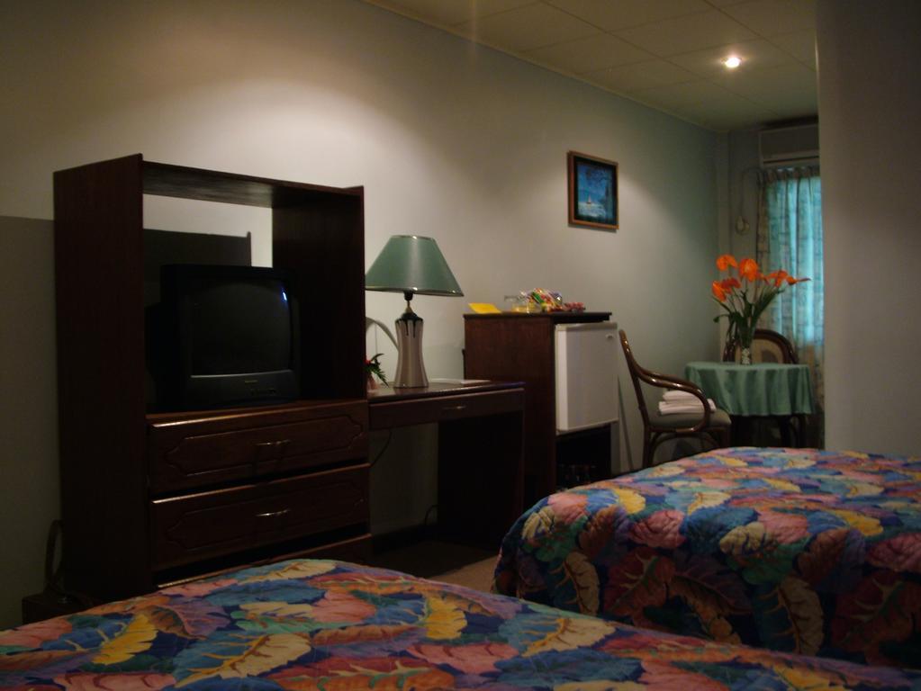 Ambassador Hotel & Casino Paramaribo Bilik gambar