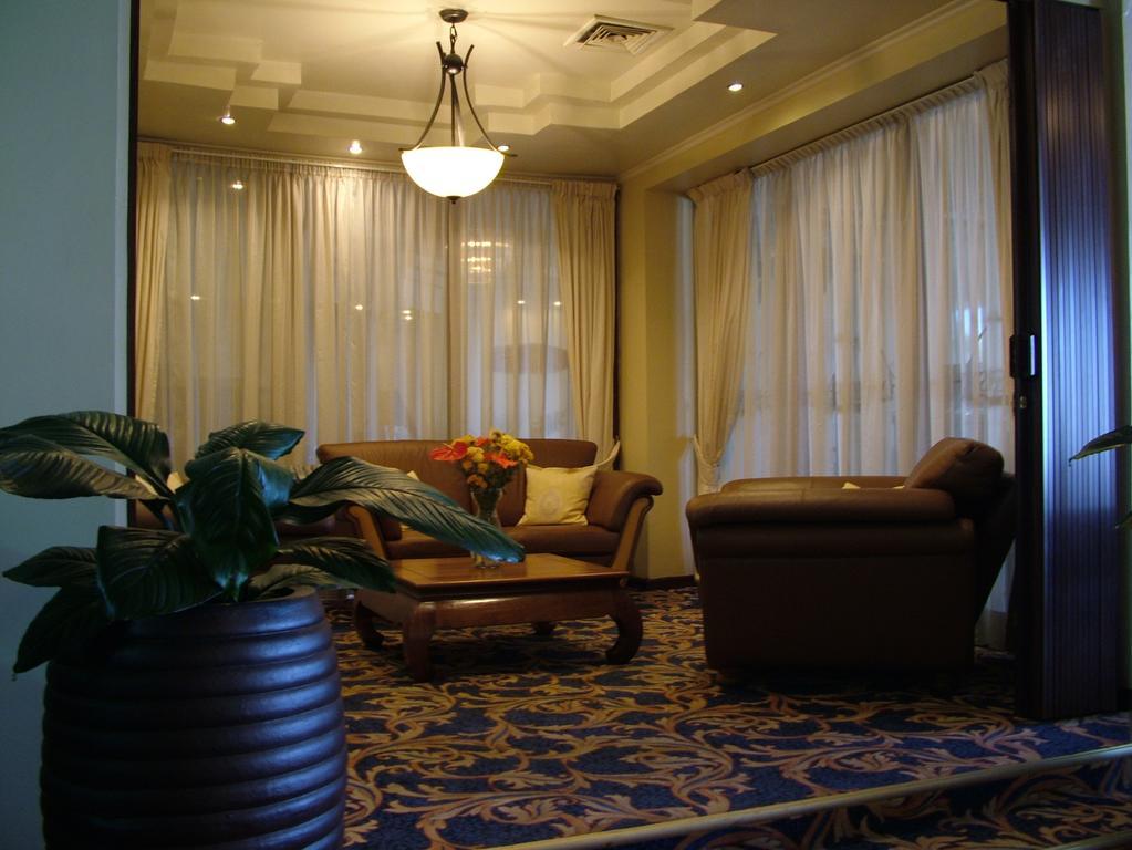 Ambassador Hotel & Casino Paramaribo Luaran gambar